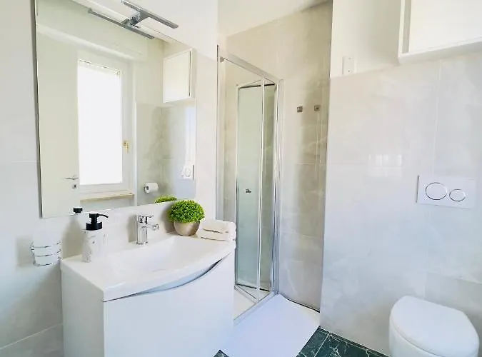 Corso Venezia Apartment