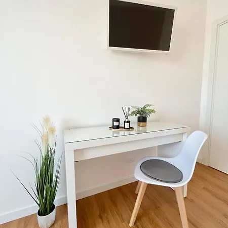 Corso Venezia Apartament *
